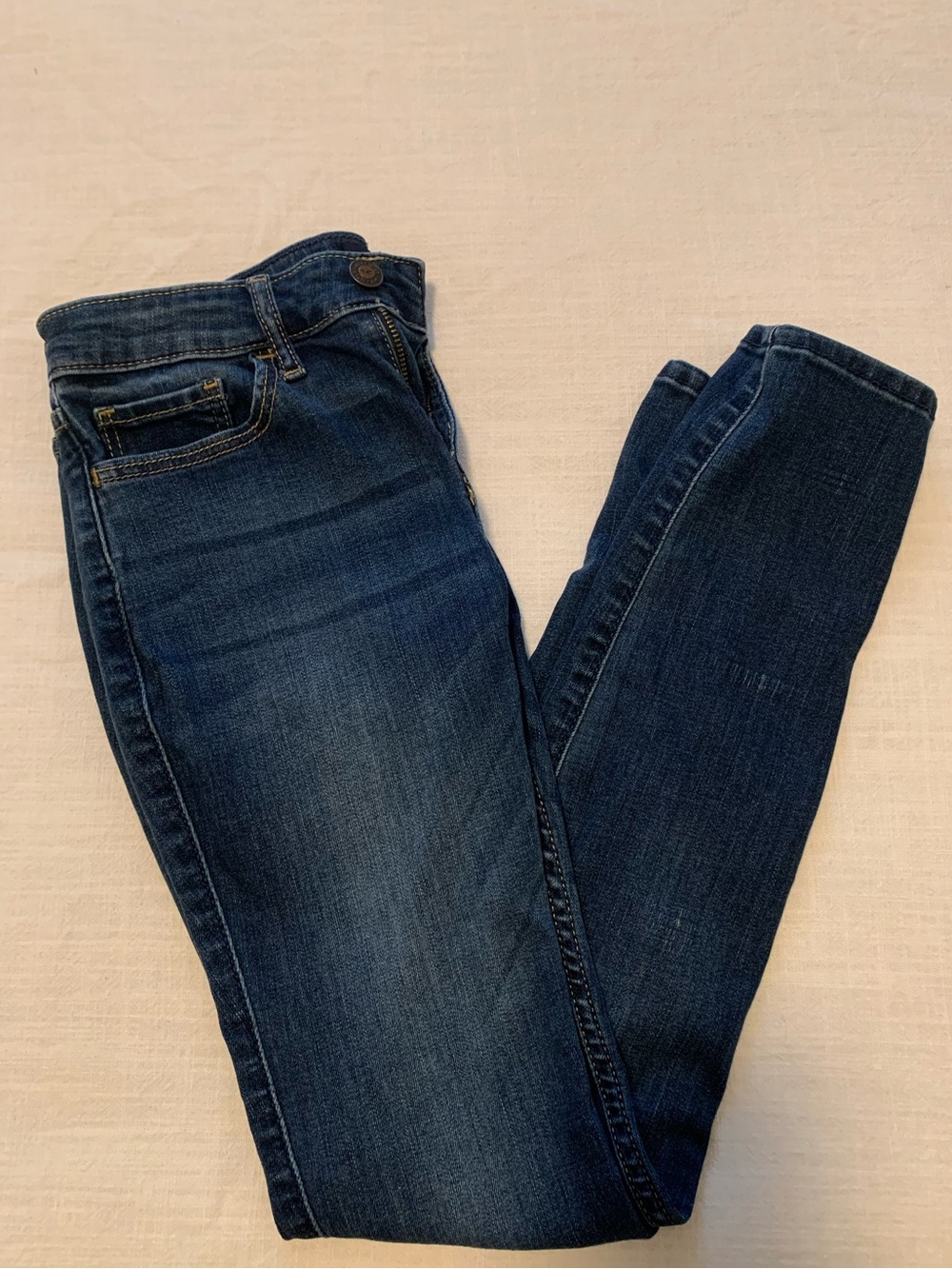 Hollister - Low Rise Super Skinny Jeans - Dark Wash